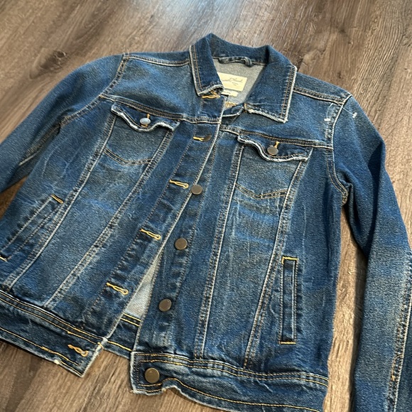 Universal Thread Denim Jacket - Picture 2 of 4